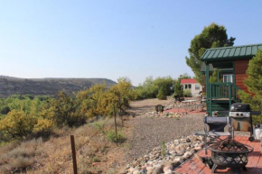 Verde Valley Canyon View Cottage 6